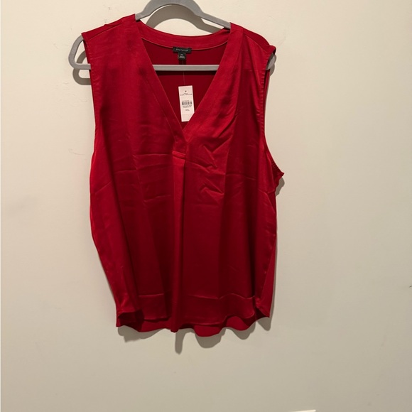 Ann Taylor Tops - Ann Taylor Vibrant Red V-Neck Blouse